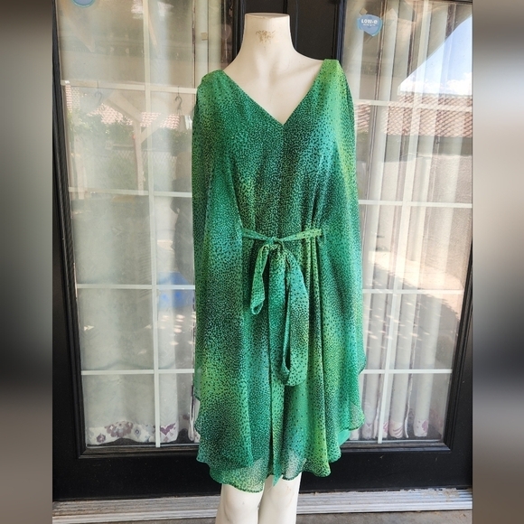 HALSTON Green Speckled Print kaftan style mini dress. Can tie at the front - Picture 1 of 9
